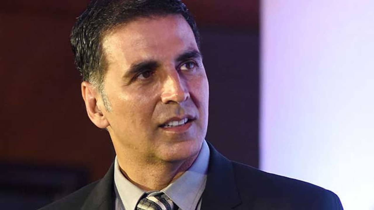 কাশ্মীরে স্কুল তৈরিতে এক কোটি টাকা অনুদান দিলেন অক্ষয়