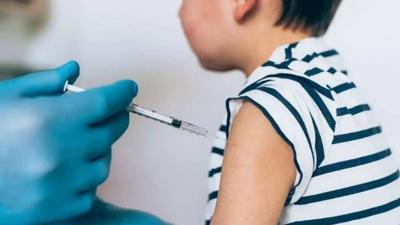 ২৫০ টাকাতেই মিলতে পারে দুটি ডোজ়! শিশুদের উপরও ট্রায়ালের অনুমতি পেল বায়োলজিক্যাল-ই