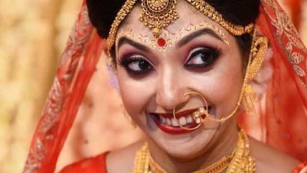 ননদদের সঙ্গে ‘গেম টাইম’, শ্বশুরবাড়ির মুহূর্ত শেয়ার করলেন দেবলীনা