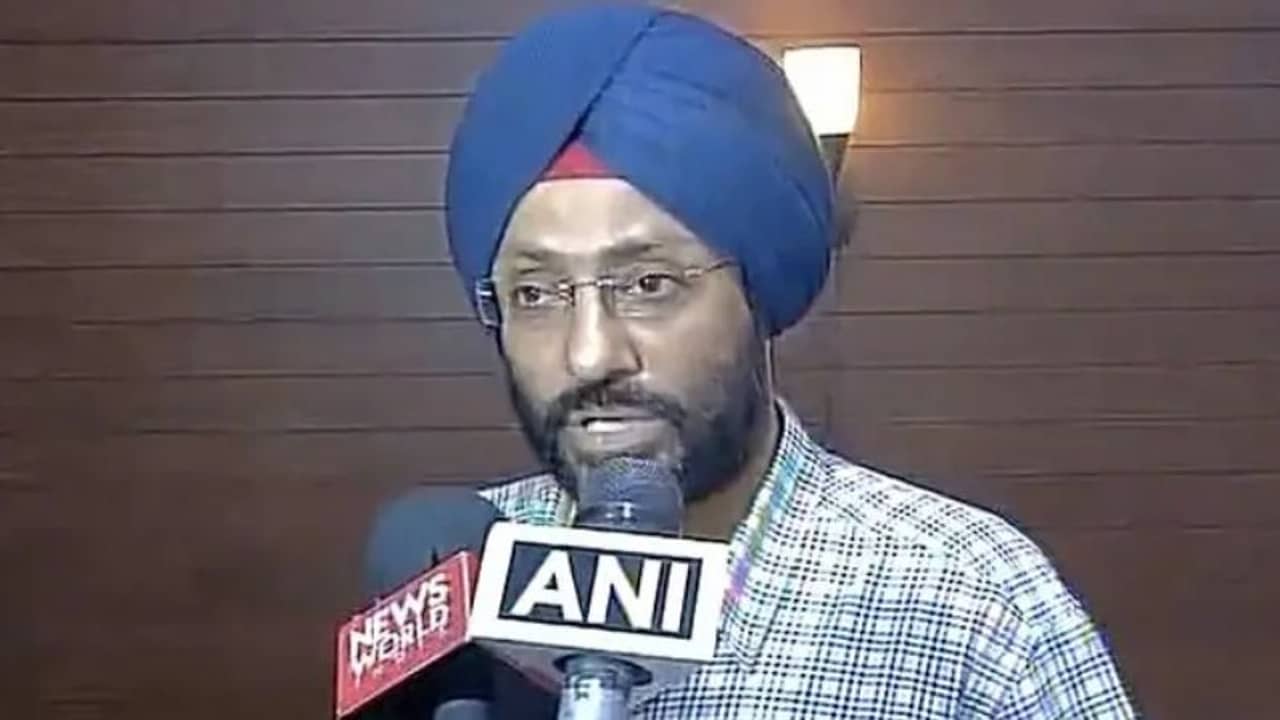 সরকারের বিরুদ্ধে ষড়যন্ত্র, আইপিএস অফিসারের বিরুদ্ধে দেশদ্রোহের মামলা