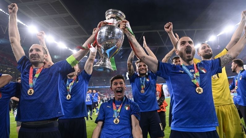 Euro 2020 Final: দুই বুড়োর গল্পে মাতোয়ারা ফুটবল বিশ্ব ...