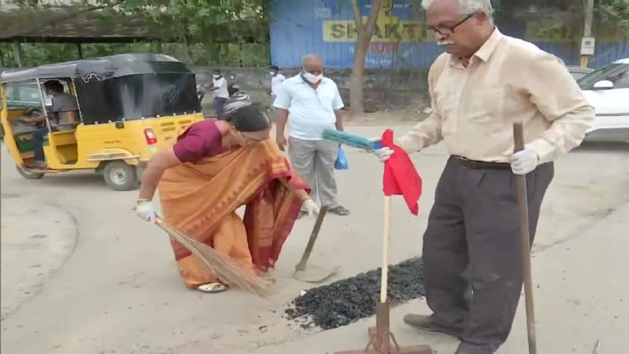 সরকারের কাজ ওঁরা করে দেখান, তাও আবার পেনশনের টাকা দিয়ে