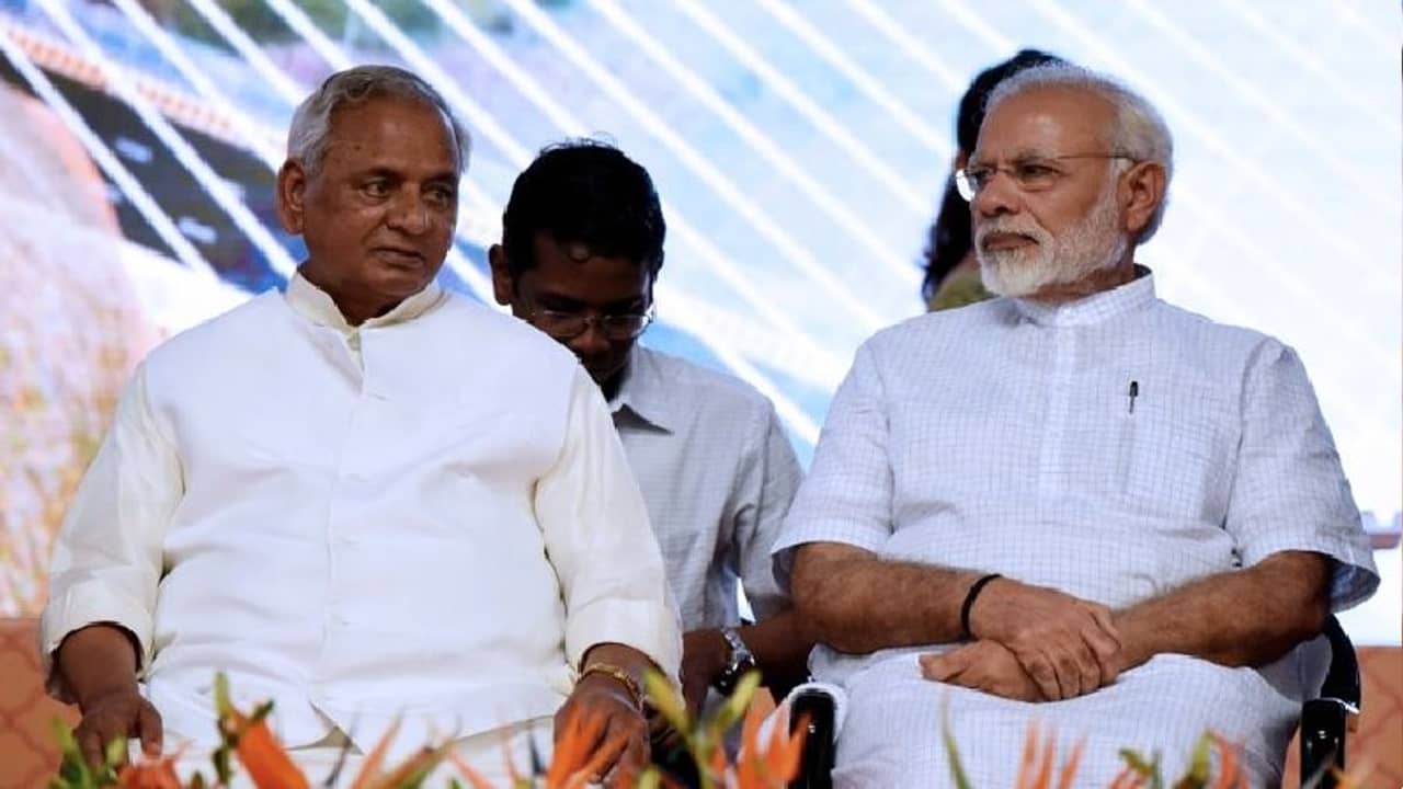 যোগীকে সেরা চিকিৎসার ব্যবস্থা করতে বলেছি, কল্যাণ-পুত্রকে বললেন মোদী