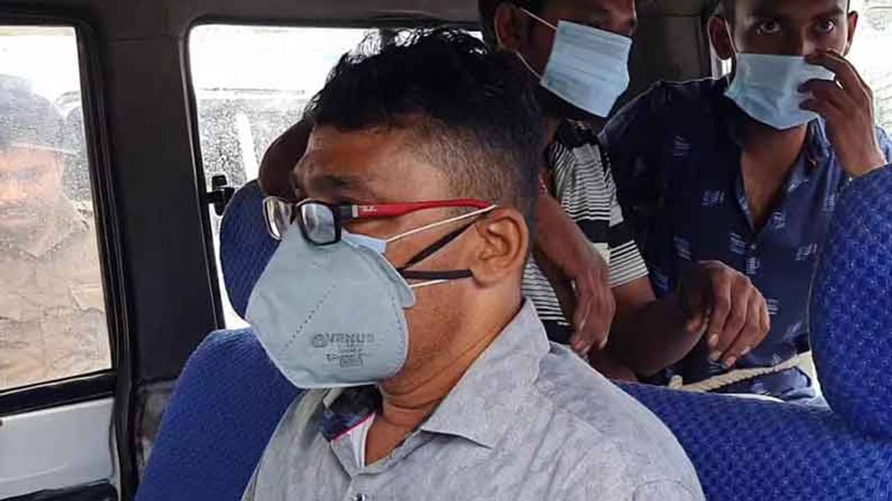 এবার কৃষ্ণনগরে ভুয়ো আইএএস অফিসারের হদিশ!