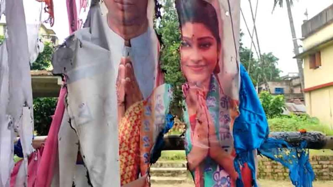 লাভলি মৈত্রের অনুষ্ঠান মঞ্চে আগুন, তবুও কর্তব্যে অনড় বিধায়ক