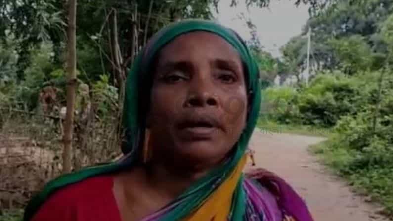 'ঘোরতর অপরাধী ছেলে', ক্ষমা করলেন না মা, গ্রামবাসীদের 'শাস্তি'-তে মৃত্যু যুবকের! 'ঘোরতর অপরাধী ছেলে', ক্ষমা করলেন না মা, গ্রামবাসীদের 'শাস্তি'-তে মৃত্যু যুবকের!