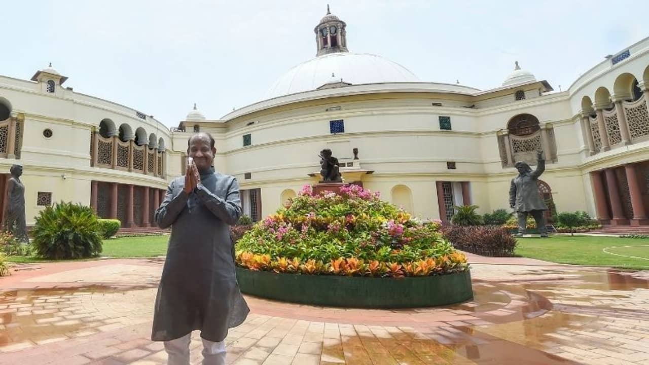 ডিজিটাল হচ্ছে সংসদ, বাদল অধিবেশনের আগে একাধিক ঘোষণা স্পিকার ওম বিড়লার