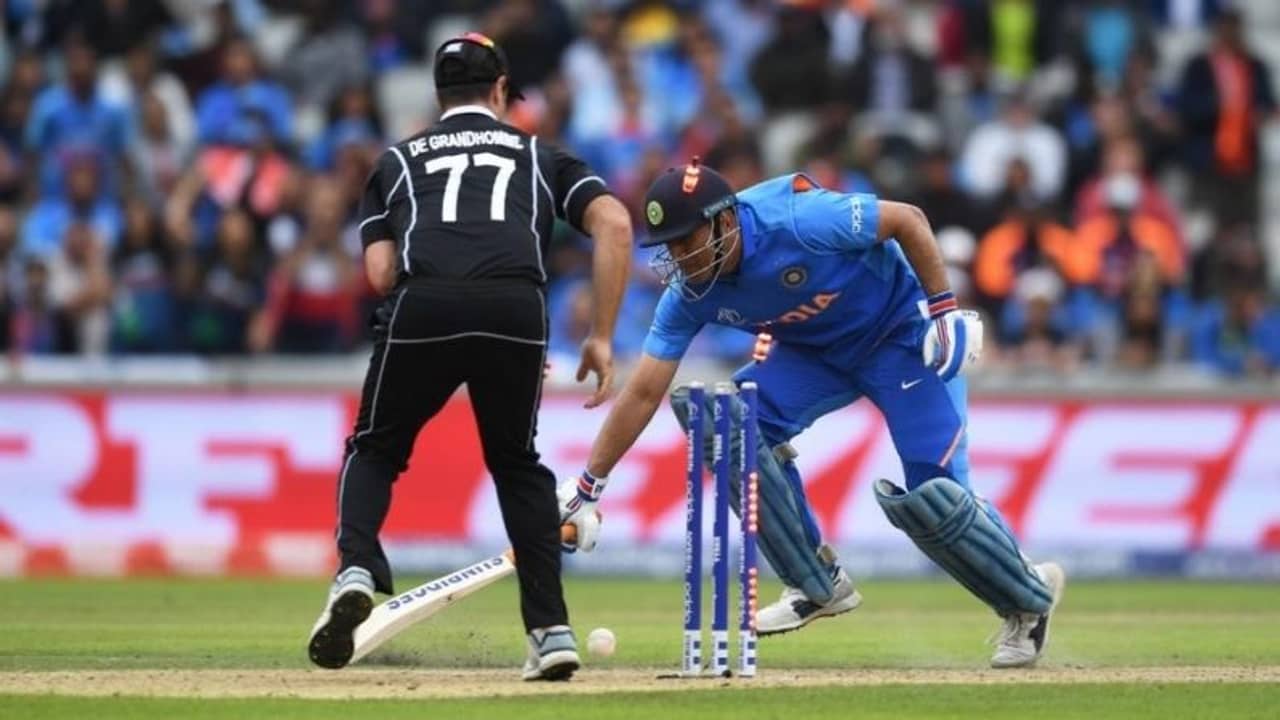 ফিরে দেখা ২০১৯-এর বিশ্বকাপের সেমিফাইনালে ধোনির রান আউট