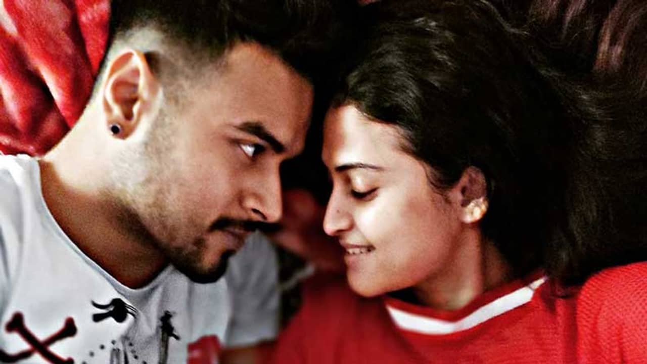 মা হলেন অভিনেত্রী প্রিয়ম চক্রবর্তী, কেমন আছেন তিনি?