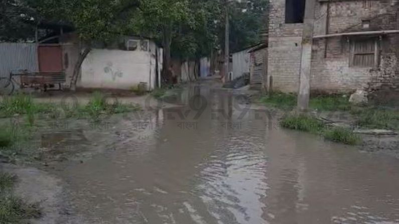 রাস্তার হাঁটুজলে মুখ থুবড়িয়ে পড়েছিলেন যুবক, তখনও বোঝেননি 'পতনের' শেষ কোথায়...