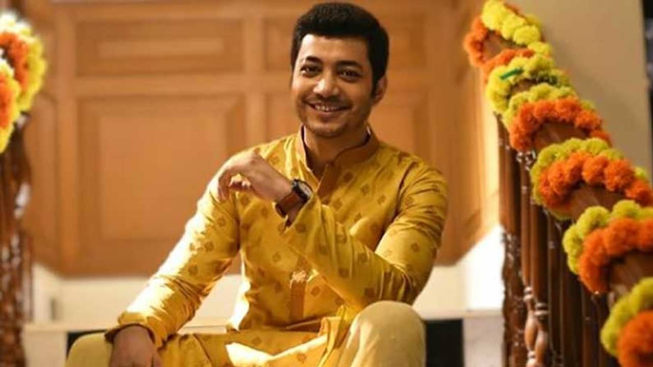 মেকআপ রুমে কীর্তনে মগ্ন রোহন, অভিনেতার এ এক নতুন রূপ