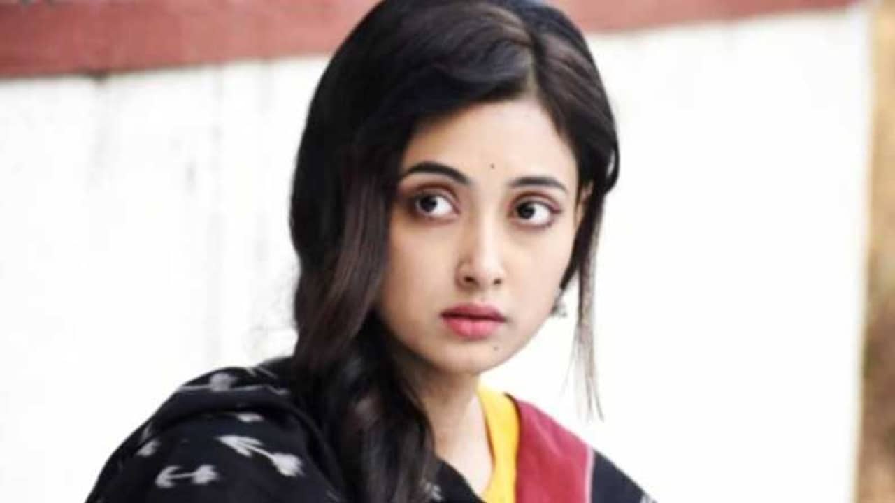 সম্প্রচারের সময় বদলাচ্ছে ‘ফেলনা’র? সত্যিটা বললেন রোশনি