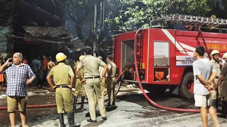 স্ট্র্যান্ড রোডে জেসপ বিল্ডিং লাগোয়া গুদামে আগুন! পকেট ফায়ারে সকালে নতুন করে আতঙ্ক