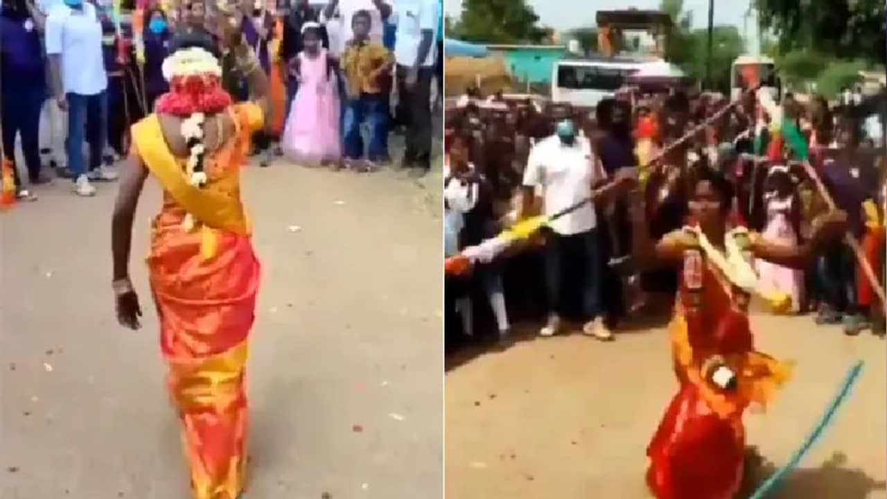 বিয়ের পর কনের পোশাকেই মার্শাল আর্টে নজর কাড়লেন নিশা