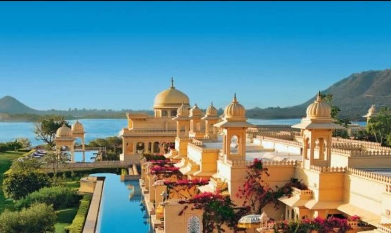 মরুরাজ্যে রয়্য়াল ডেস্টিনেশন বিয়ের  শখ! তারজন্য পকেট থেকে কত খসবে, হিসেব জানেন?