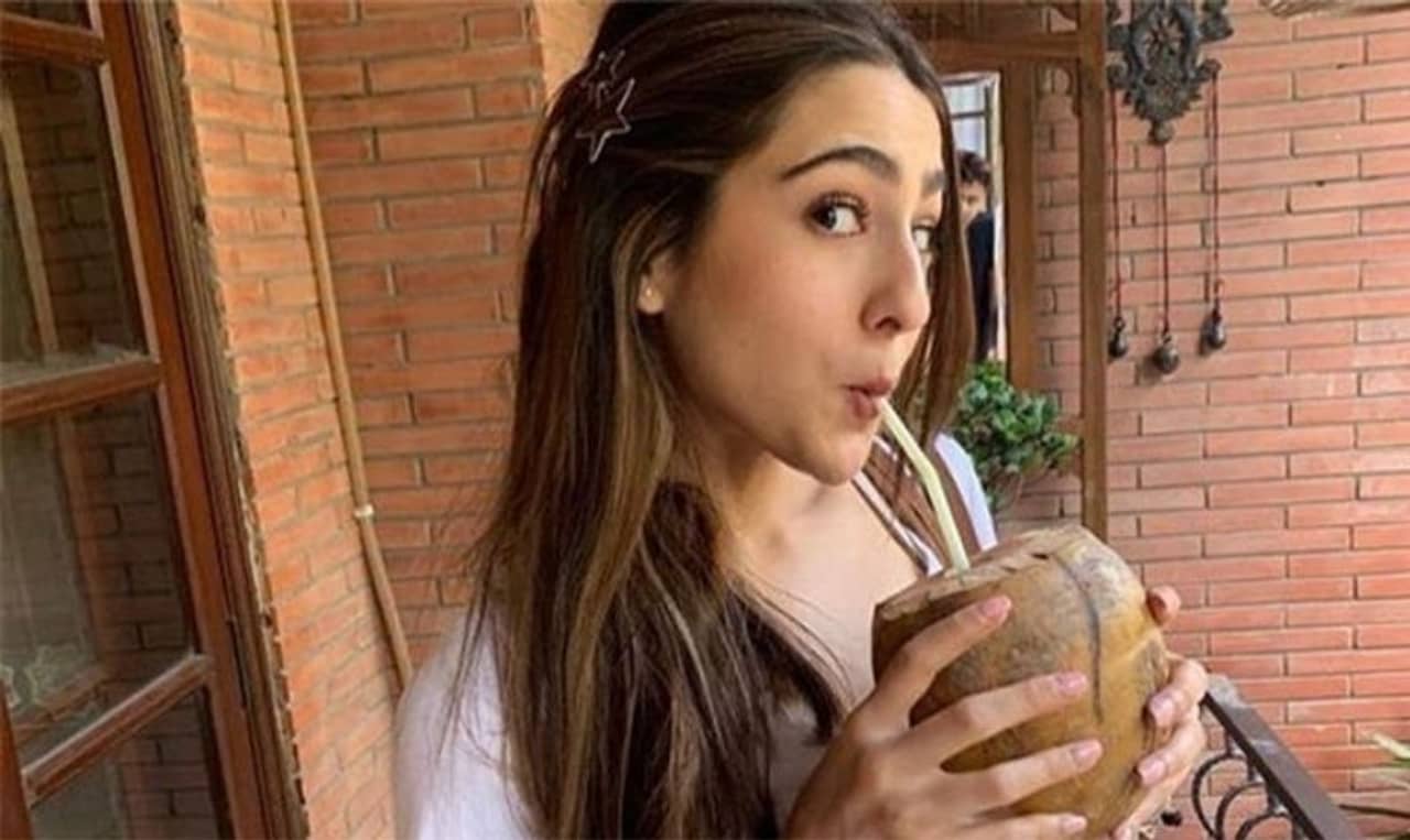 সারা আলি খানের সৌন্দর্যের আসল রহস্য কী? নিয়মিত এই ৪ উপকরণেই প্রাণবন্ত থাকবে চুল ও ত্বক!