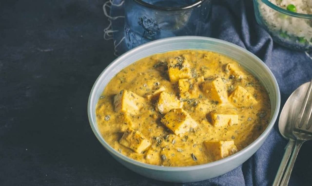 Recipe: নিরামিষ রান্নায় ট্যুইস্ট আনতে পনির পেশোয়ারি রাঁধুন আজই! রইল তারই রেসিপি