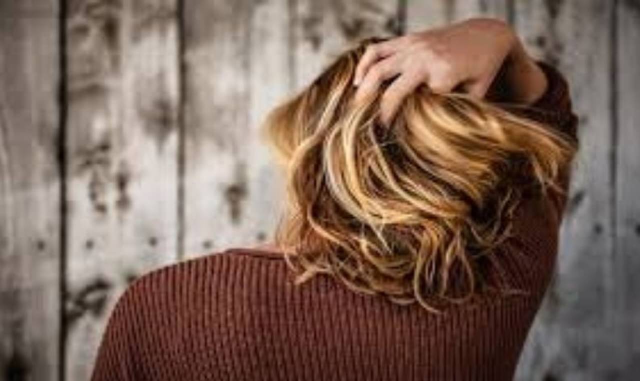 চুলের যত্নে এই ৩ ভুলগুলি না বদলালে মারাত্মক ক্ষতি হতে পারে আপনার চুল!
