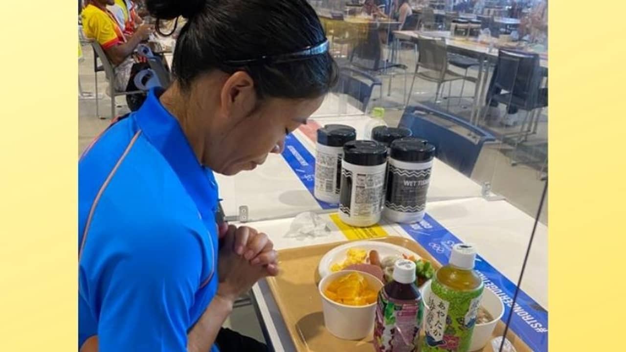 TOKYO OLYMPICS 2020 : প্রাতঃরাশের আগে প্রার্থনা মেরির, ছবি ভাইরাল