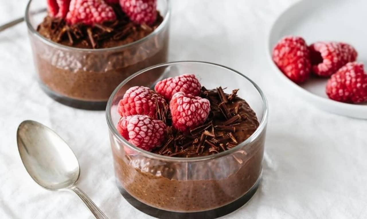 চটপট সুপার হেলদি মিষ্টি বানাতে আজই ট্রাই করুন চকোলেট চিয়া পুডিং