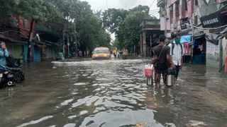 প্রবল বর্ষণ, ঘরবন্দিই ছিল পরিবার! সাত সকালে বিকট শব্দ, হুড়মুড়িয়ে ভেঙে পড়ল ছাদ…