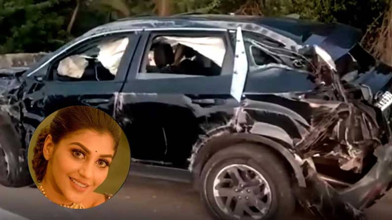 গাড়ি দুর্ঘটনায় আশঙ্কাজনক অভিনেত্রী, মদ্যপ অবস্থায় গাড়ি চালানোর অভিযোগ