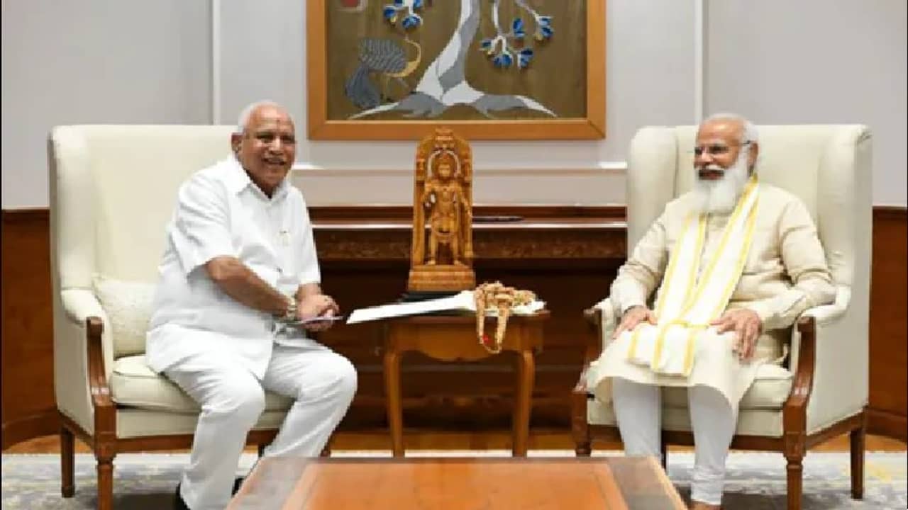 পদ অনিশ্চিত, এরই মধ্যে নরেন্দ্র মোদীর সঙ্গে সাক্ষাৎ ইয়েদুরিয়াপ্পার