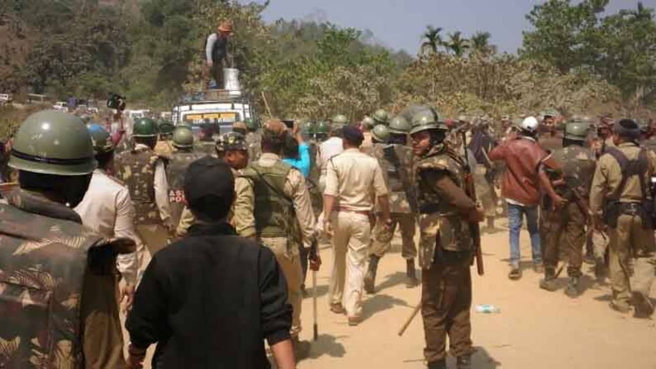 পুলিশের বিরুদ্ধেই অপহরণের অভিযোগ! ফের সীমানা বিবাদে জড়াল অসম-মিজোরাম সরকার