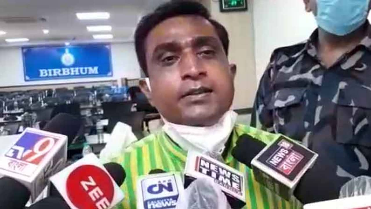 প্রশাসনিক বৈঠকে ডাক পেলেন বিজেপি বিধায়কও, অনুব্রতের গড়ে সৌজন্যের অন্য ছবি