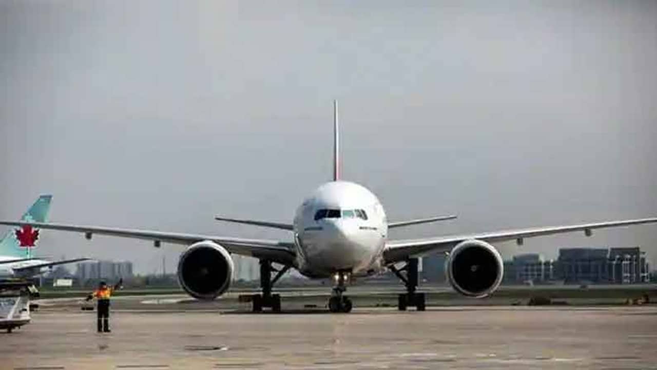 ভারত-কানাডা সরাসরি বিমানে নিষেধাজ্ঞার মেয়াদ বাড়ল ২১ অগস্ট পর্যন্ত, যেতে হবে ঘুরপথে