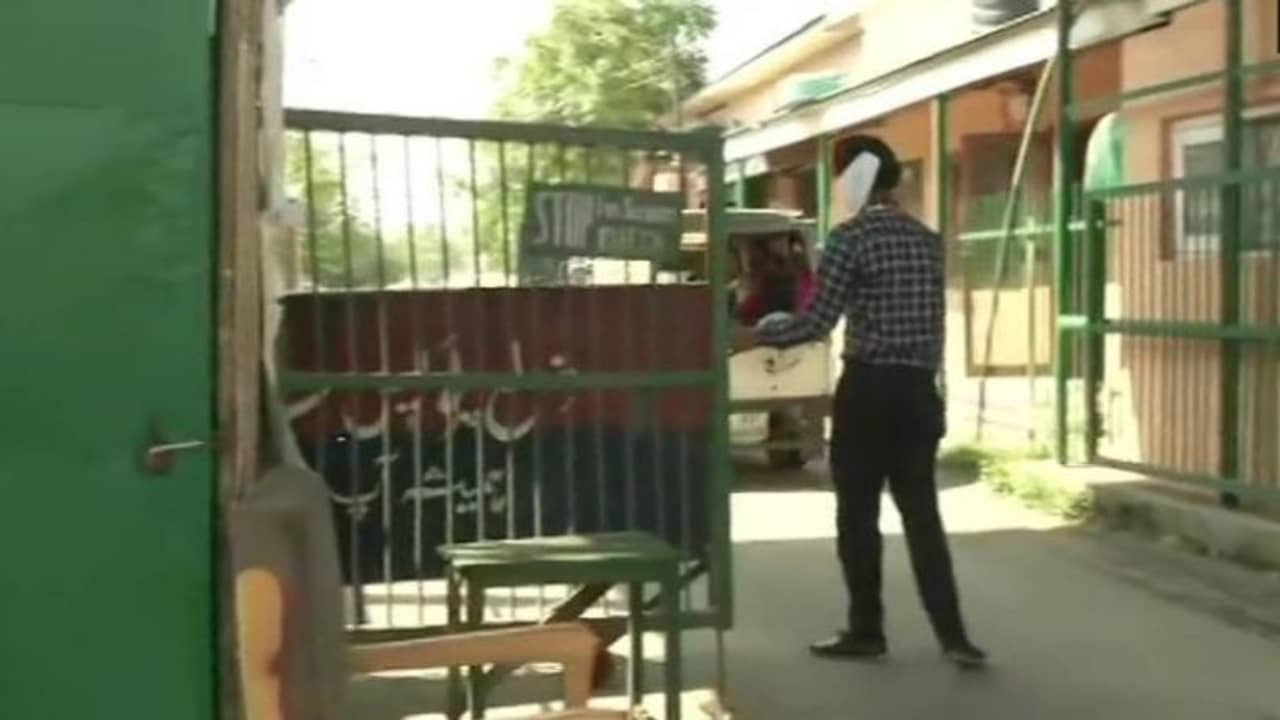 ২২ জায়গায় সিবিআই হানা, বন্দুকের ভুয়ো লাইসেন্স চক্রে নজরে উপত্যকার একাধিক শীর্ষ কর্তা