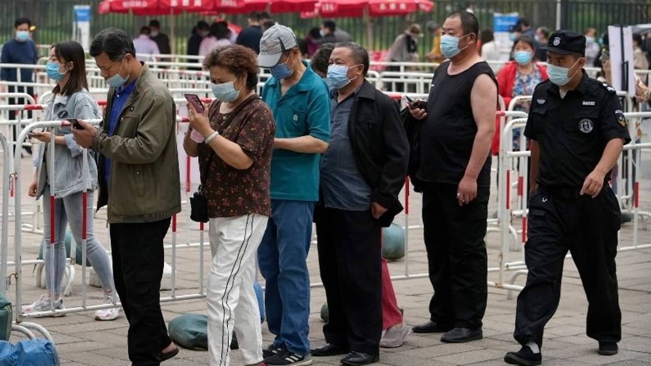 বছর ঘুরতেই লকডাউন একের পর এক শহরে, ডেল্টার দাপটে ফের কি পুরনো হালই হবে চিনের?