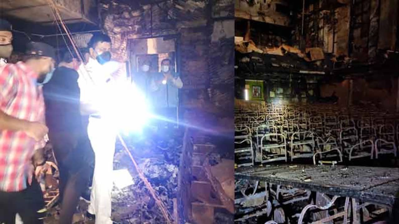 প্রেক্ষাগৃহের ভিতরে শুধুই পোড়া গন্ধ! জয়া সিনেমা হল খতিয়ে দেখতে ফরেন্সিক টিম