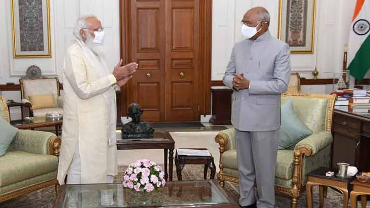 লোকসভা অধিবেশনের আগে রাষ্ট্রপতি ভবনে প্রধানমন্ত্রী, একাধিক গুরুত্বপূর্ণ বিষয়ে আলোচনা