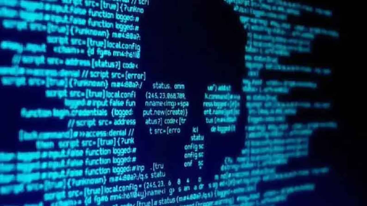 ফোনে আড়ি পেতেছে বাংলাদেশ! কী বলছেন মন্ত্রী?