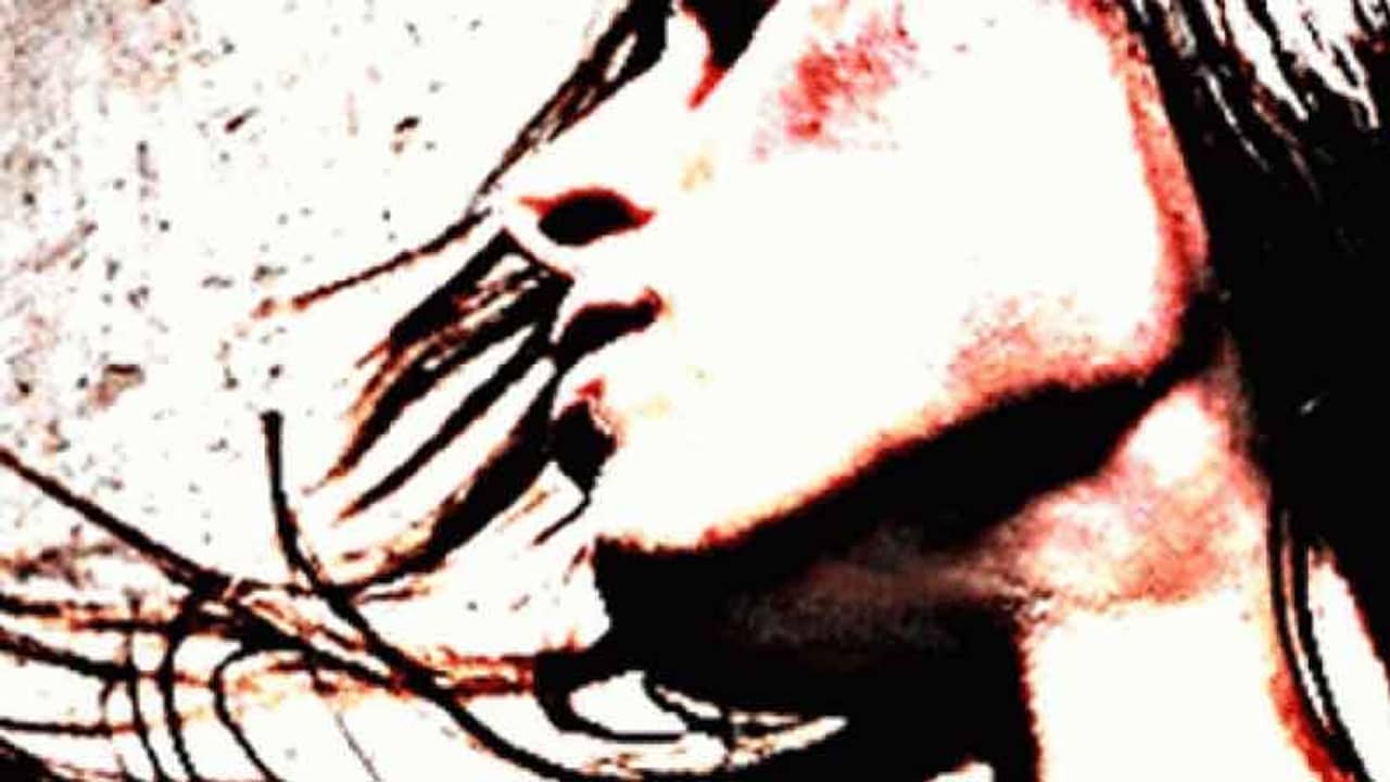 প্রেমে প্রত্যাখ্যান, প্রেমিকের সামনেই বিষ খেয়ে আত্মঘাতী লাভপুর গণধর্ষণে নির্যাতিতা তরুণী