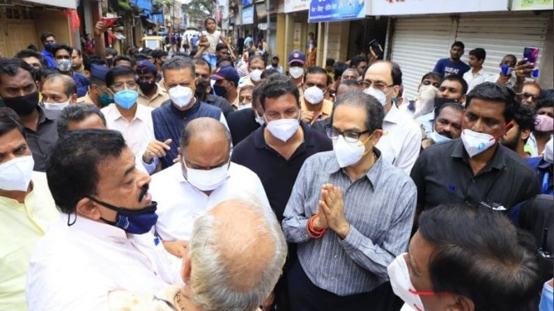 'নাম কেনার জন্য ত্রাণ ঘোষণা করব না', বন্যাদুর্গত এলাকা পরিদর্শনে মুখ্যমন্ত্রী, আশ্বাস দিলেন সাহায্যের