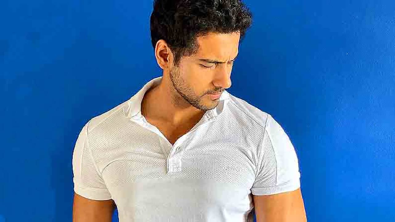 Yash Dasgupta: মনডে ব্লুজ বিট করতে চান যশ! আর বিশেষ বন্ধু নুসরতের পছন্দের রং হল কমলা