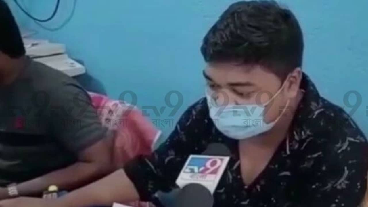 ১০০০ টাকা দিলেই মিলবে নতুন আধার কার্ড, আমজনের স্বার্থেই নজর দোকানির!