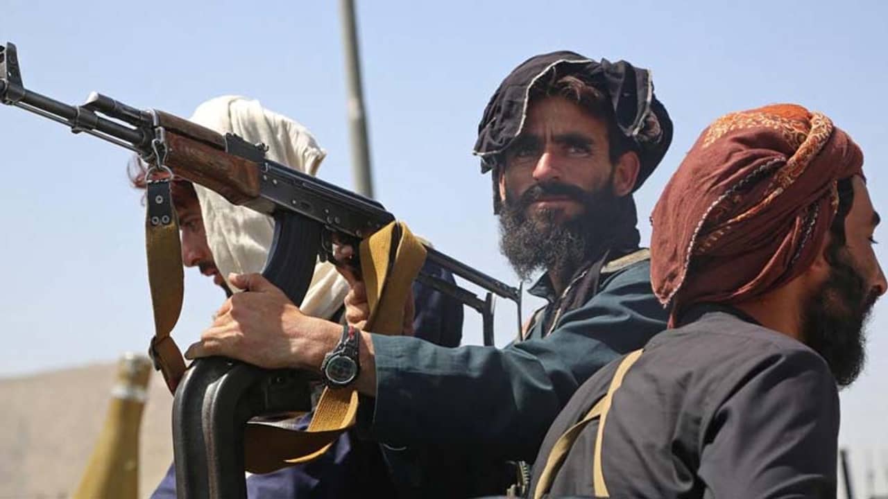 ওরা দরজায় দরজায় ঘুরছে? যে কোনও সময় মেরে ফেলবে, ঝুঁকি নিয়েই অডিয়ো পাঠালেন মহিলা