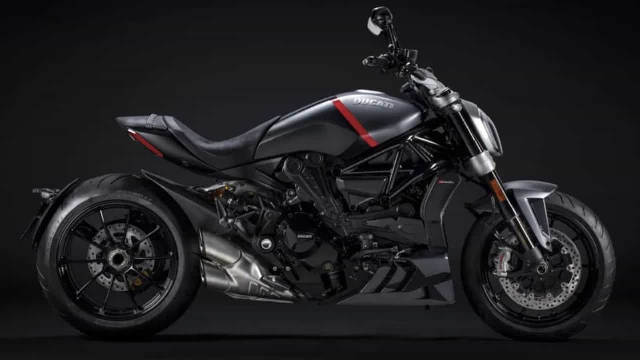 Ducati India Launch: ডুকাটির নতুন দুটি বাইক আসতে চলেছে ভারতের বাজারে Ducati India Launch: ডুকাটির নতুন দুটি বাইক আসতে চলেছে ভারতের বাজারে