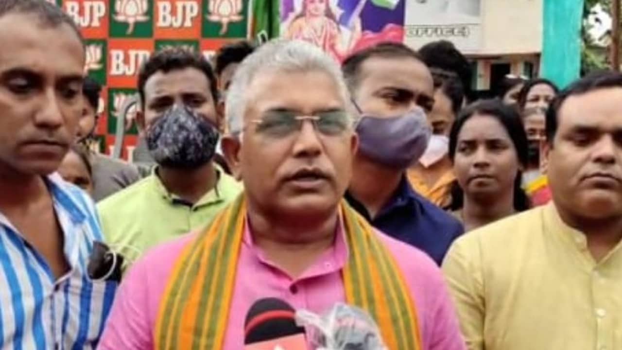 বিশ্বভারতী ভাল চলছে, তাই তৃণমূলের কষ্ট হচ্ছে, অনুব্রতকে নিশানা দিলীপের