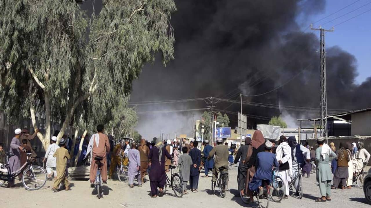 চারপাশ থেকে রাজধানীতে প্রবেশ করছে তালিবান, কাবুলের পতন শুধু্ই সময়ের অপেক্ষা!