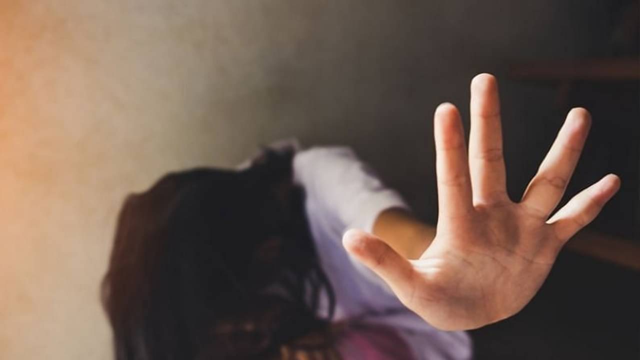 Gopalnagar chaos: এলাকা দখলের চেষ্টা, এবার গোষ্ঠী সংঘর্ষে নাম জড়ালো বৃহন্নলাদের!