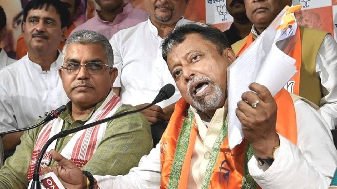 মনে বিজেপিই আছে এখনও, মুকুলের ধাঁধার পর দিলীপের গুগলি, জল্পনা তুঙ্গে