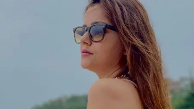 Ular kaltakni qattiq sikadilar