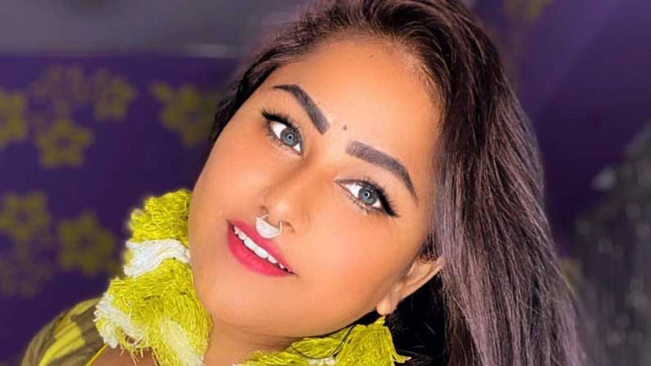 ভাইরাল হওয়া এমএমএস-এ কে রয়েছেন? মুখ খুললেন প্রিয়াঙ্কা!