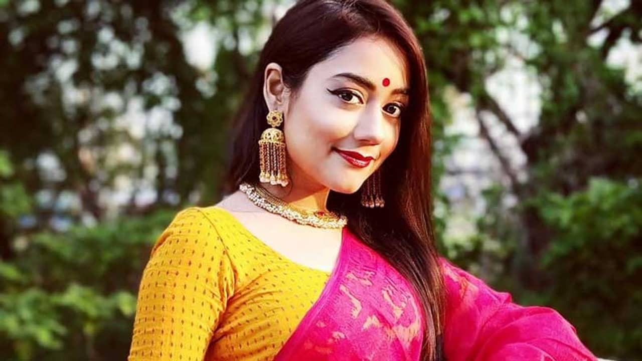 মন্দিরবাড়িতে পুজোর পরিবেশে বড় হয়েছি, নিজের মতো করে জন্মাষ্টমী করলাম: প্রমিতা