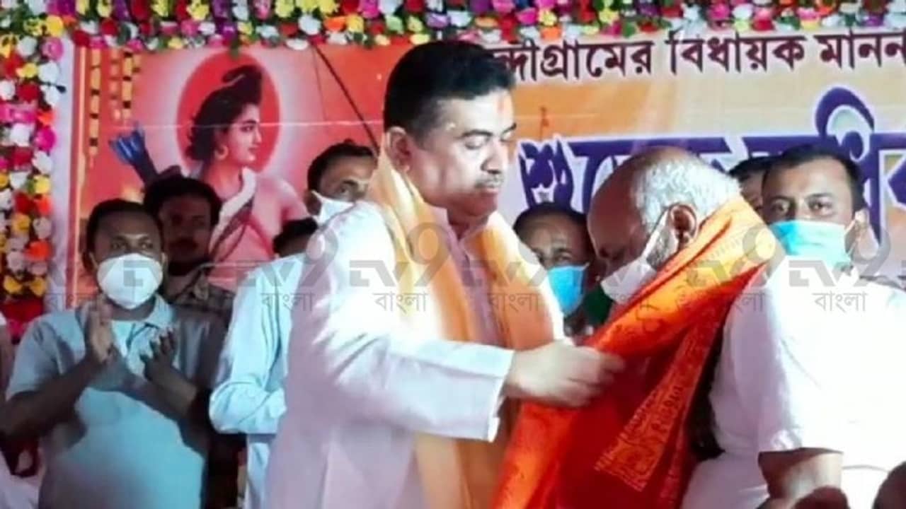 বাংলার জাগরণে গীতা, কাঁসর, ঘণ্টা দরকার, হরিনাম গাওয়ারও নিদান দিলেন শুভেন্দু