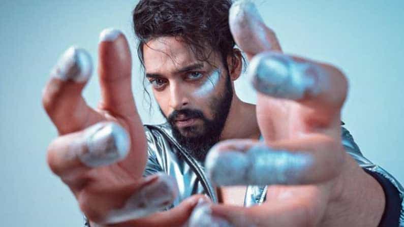 নির্মম পৃথিবীর সঙ্গে লড়তে গেলে নির্মম হতে হবে: সৌরভ দাশ নির্মম পৃথিবীর সঙ্গে লড়তে গেলে নির্মম হতে হবে: সৌরভ দাশ